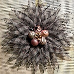 Buffalo Plaid Flower Wreath w/Interchangeable Centers/ FREE SHIPPING